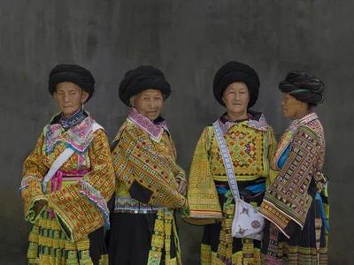 看展|平遙:《苗家》葉鴻琦攝影展