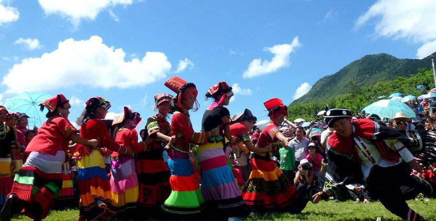 航拍中國之山水風(fēng)情 美麗隆林-中經(jīng)全媒體