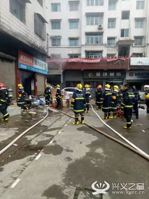 最新 湖南街食品廠發(fā)生一起火災(zāi) 目前火勢(shì)已被控制