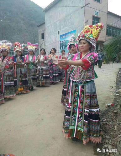 2018年隆林德峨跳坡節(jié)盛況!--隆林信息網(wǎng)-旅游頻道-手機(jī)