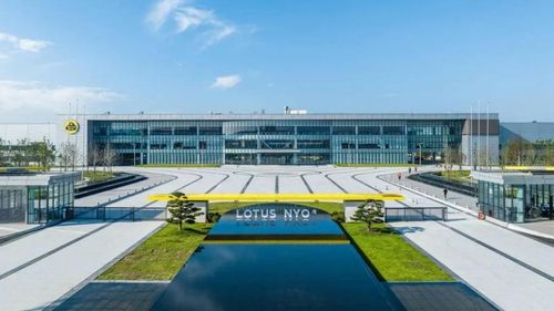 豪華純電第一股，迎來繁花開放隆林