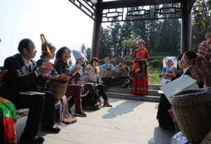 傾情禮贊新中國 巾幗奮進新時代——自治區廣電局赴隆林開展主題扶貧調研活動紀實